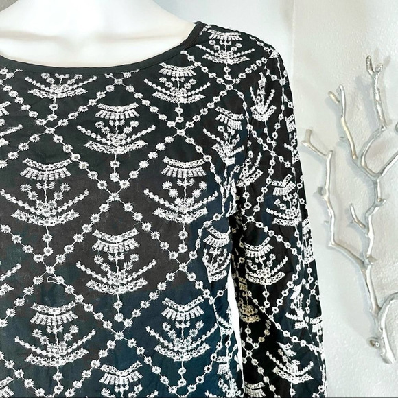 GAP Long Sleeve Eyelet Blouse Black White Boho Embroidered - Picture 4 of 12
